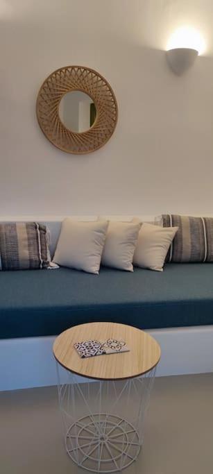 Apartment Finikas Cave House *